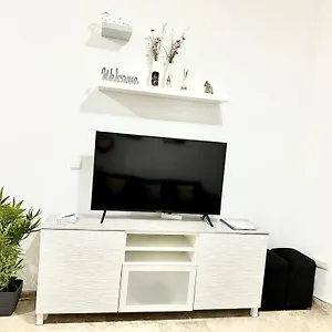 Apartamento Acogedor Y Moderno En Pleno Centro De Con Parking Gratis, Sevilha